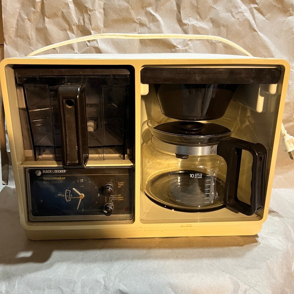 Black & Decker 10 Cup Spacemaker Coffee Maker Cream Vintage SDC2A Auto Shut-Off